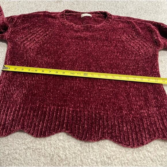 Altar'd State Women's Size Small Eversoft Chenille Scalloped Sweater Red Boxy - Picture 2 of 8